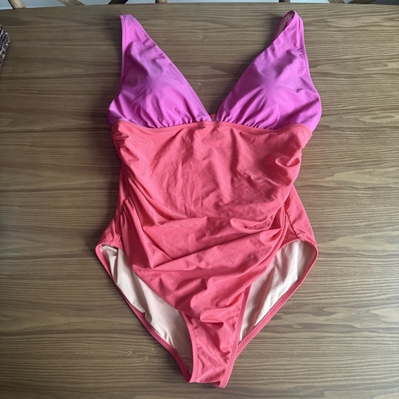 J. Crew Factory Color Block Swimsuit Plus Size 2X Pink - Picture 1 of 6